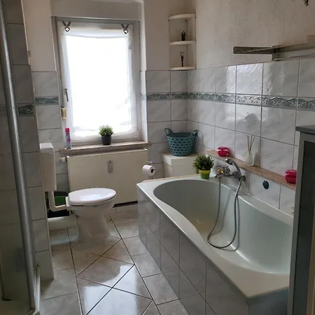 Finja, Apartman *